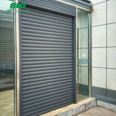 Exterior aluminium retractable shutter